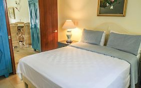 Velero Beach Sunset View Junior Suite